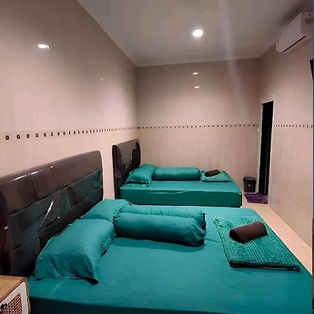 De Patuk Homestay Джокьякарта Экстерьер фото
