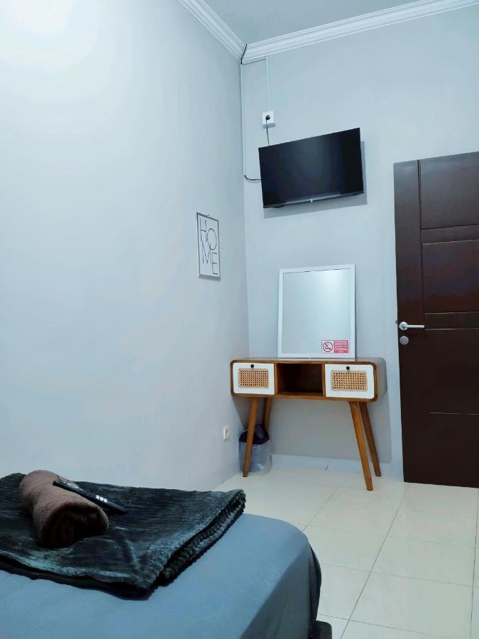 De Patuk Homestay Джокьякарта Экстерьер фото